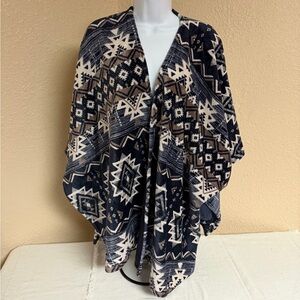 4/$15 Cuddl Duds Blue and White Poncho